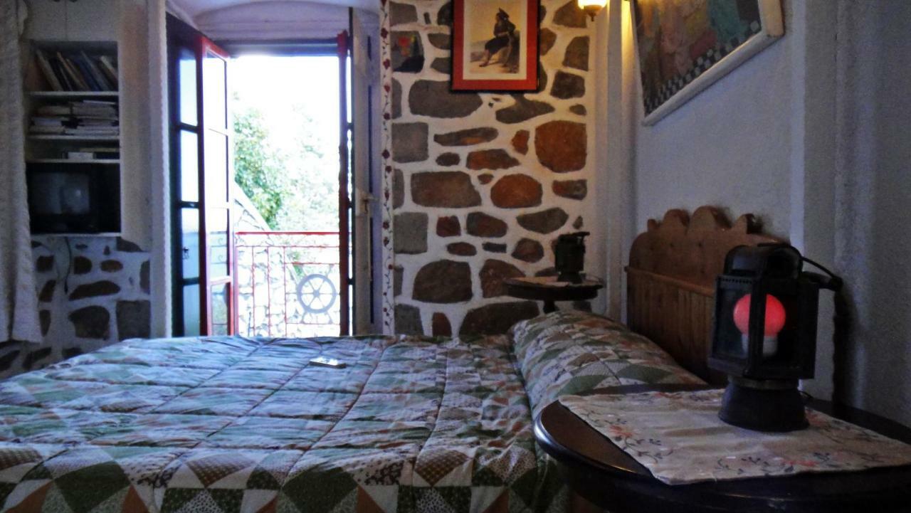 Tramontana Villa Hydra  Exterior photo